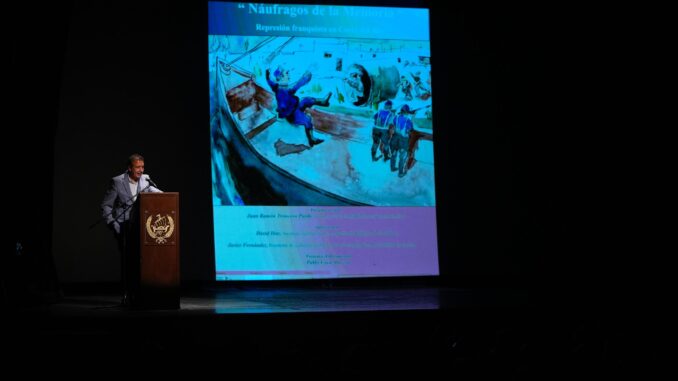 El presidente, durante su intervención antes de la proyección del documental 'Náufragos de la memoria'.