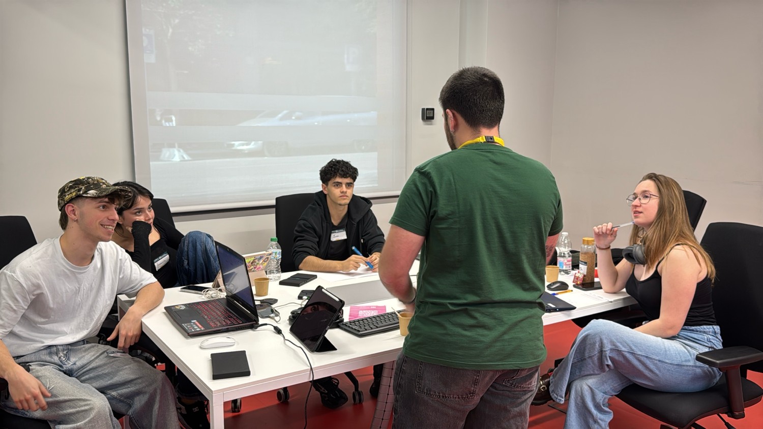 Hackathon-Madrid-27-28-feb-mentor-y-equipo-1